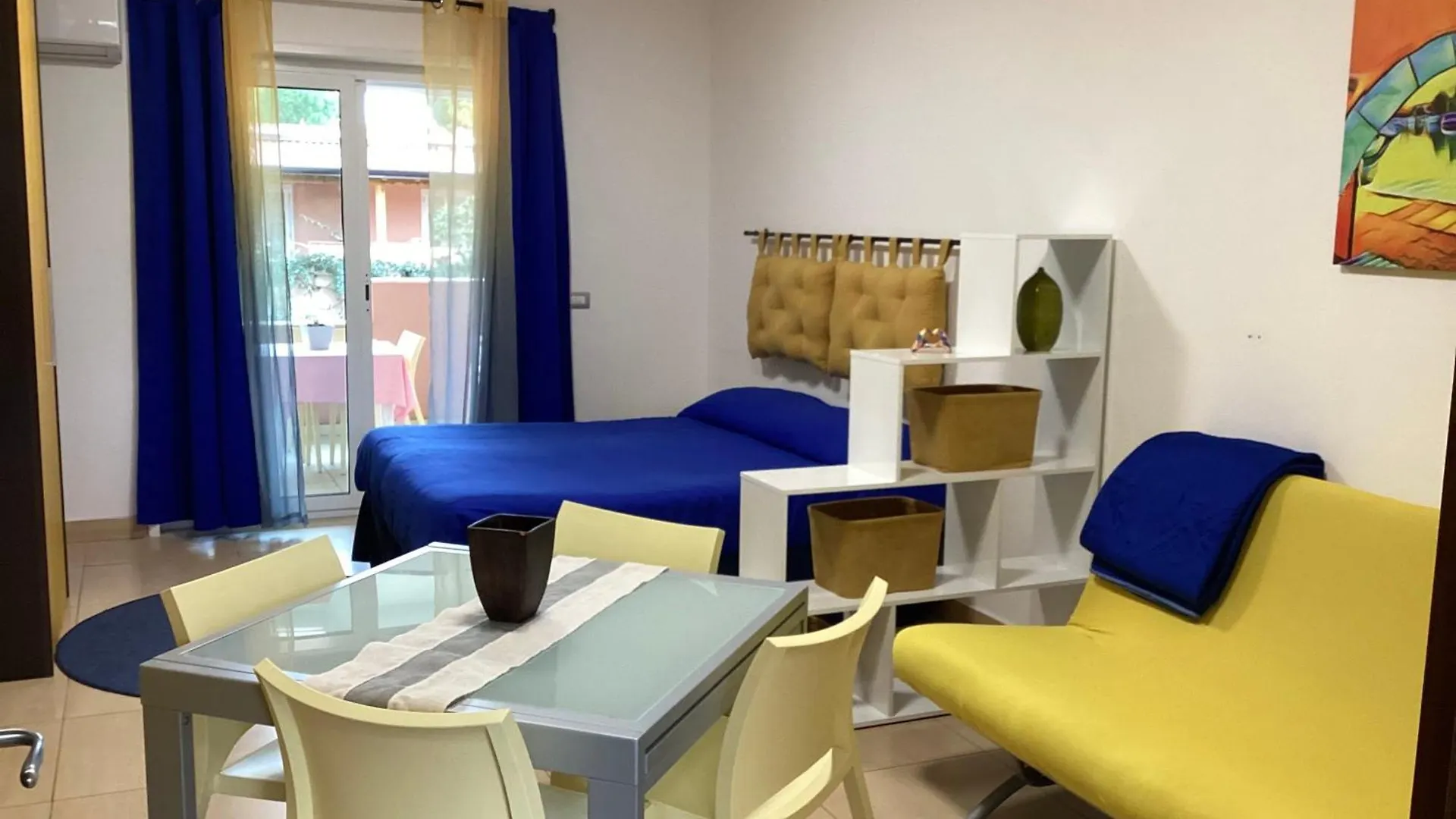 Andalusite Apartment Furnari